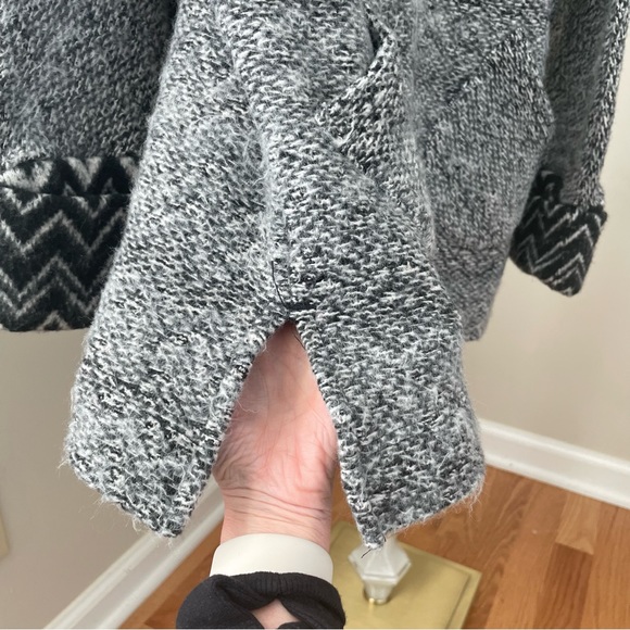Soft Surroundings Alma Oversized Tunic Sweater Cowl Neck Grey Black Size Medium - Picture 7 of 11